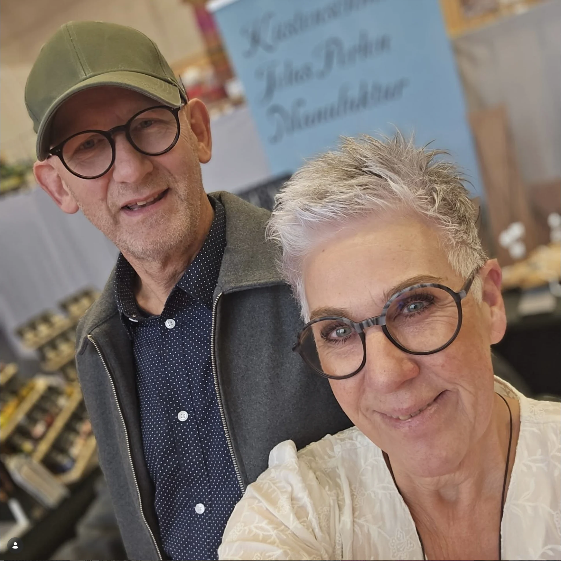 Jolas Perlen Manufaktur - Nancy und ihr Mann