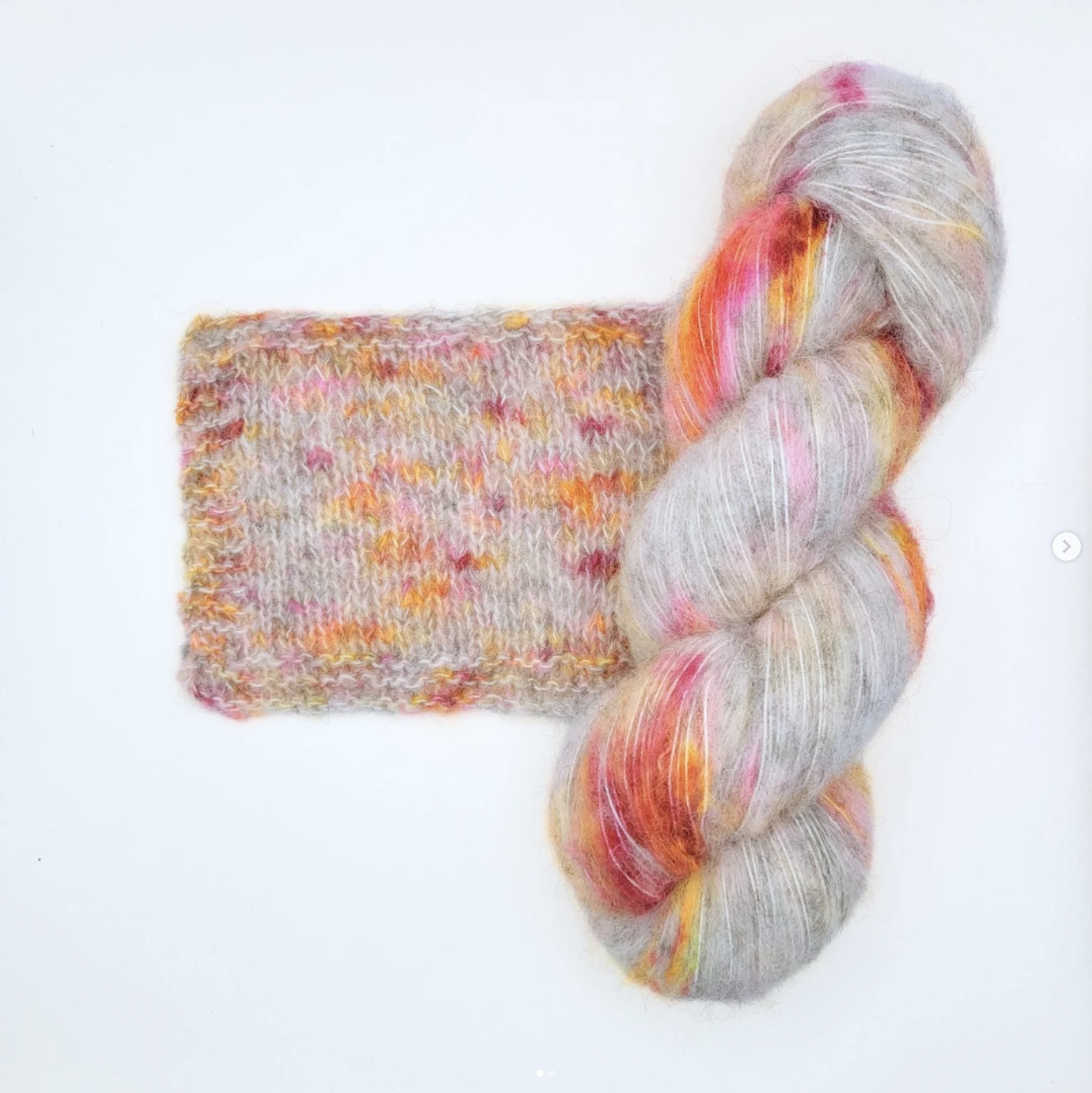 Homely Wool - Wollstrang mit Sample